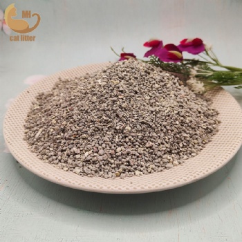 Mineral coarse grey cat litter